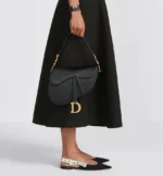 DIOR / SADDLE BAG WITH STRAP Black Grained Calfskin M0455CBAA_M900 - Image 2
