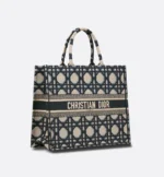 DIOR / LARGE DIOR BOOK TOTE Beige and Blue Macrocannage Embroidery (42 x 35 x 18.5 cm) - Image 3