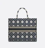 DIOR / LARGE DIOR BOOK TOTE Beige and Blue Macrocannage Embroidery (42 x 35 x 18.5 cm) - Image 4