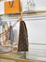 DIANE Medium Backpack Model No.: M29631 Monogram - Image 4