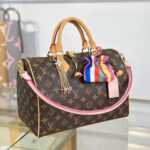 Speedy Soft 30 Crafty Handbag Model No.: M26498