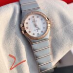 Genuine Diamond Quartz Ladies Watch, 27mm dial diameter - Image 2