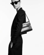 YSL / MANHATTAN SMALL SHOULDER BAG IN BOX SAINT LAURENT LEATHER  6756260SX0W1000 - Image 2