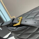 YSL JUNE Quilted sheep leather box bag with gold hardware 710080 size: 19 *15 *8cm - Image 5