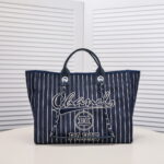 Chanel new beach bag denim bag navy blue 67178-7size: 48*38*30*14cm
