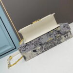 Dior 30 Montaigne Clamshell leather crossbody bag Shoulder bag white 1Y0282 size: 21.5*12*6cm - Image 4