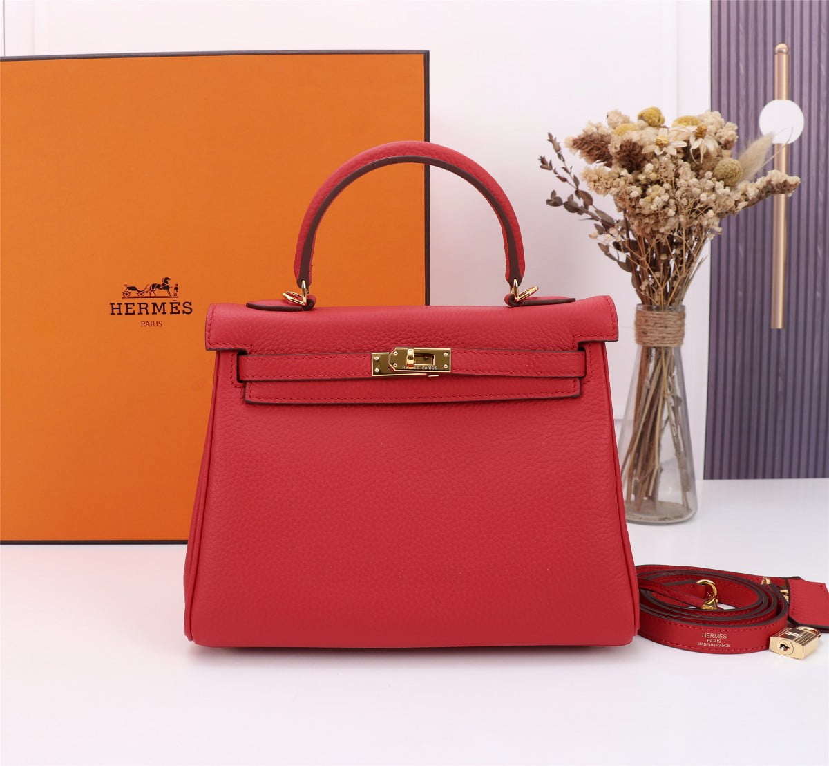 a1670481769350_2705.jpg Hermès Kelly Calf Gold hardware Red size: 25cm - Image 1