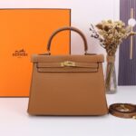 Hermès Kelly  Calf Gold hardware Golden brown size: 25cm