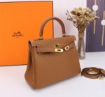 Hermès Kelly  Calf Gold hardware Golden brown size: 25cm - Image 3
