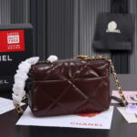 Chanel Wine red oil wax skin Chain crossbody bag Size：26cm - Image 3