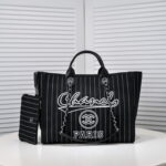 Chanel new beach bag denim bag Black with little wallet size: 48*38*30*14cm