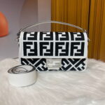 FENDI 2023 latest BAGUETTE bag with Leather strap F2029 Size:26-5-15CM - Image 2