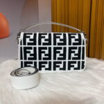 FENDI 2023 latest BAGUETTE bag with Leather strap F2029 Size:26-5-15CM - Image 3