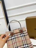 Burberry Bucket bag size: 26*8cm - Image 5