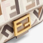 FENDI Hot Classic Baguette - Image 5