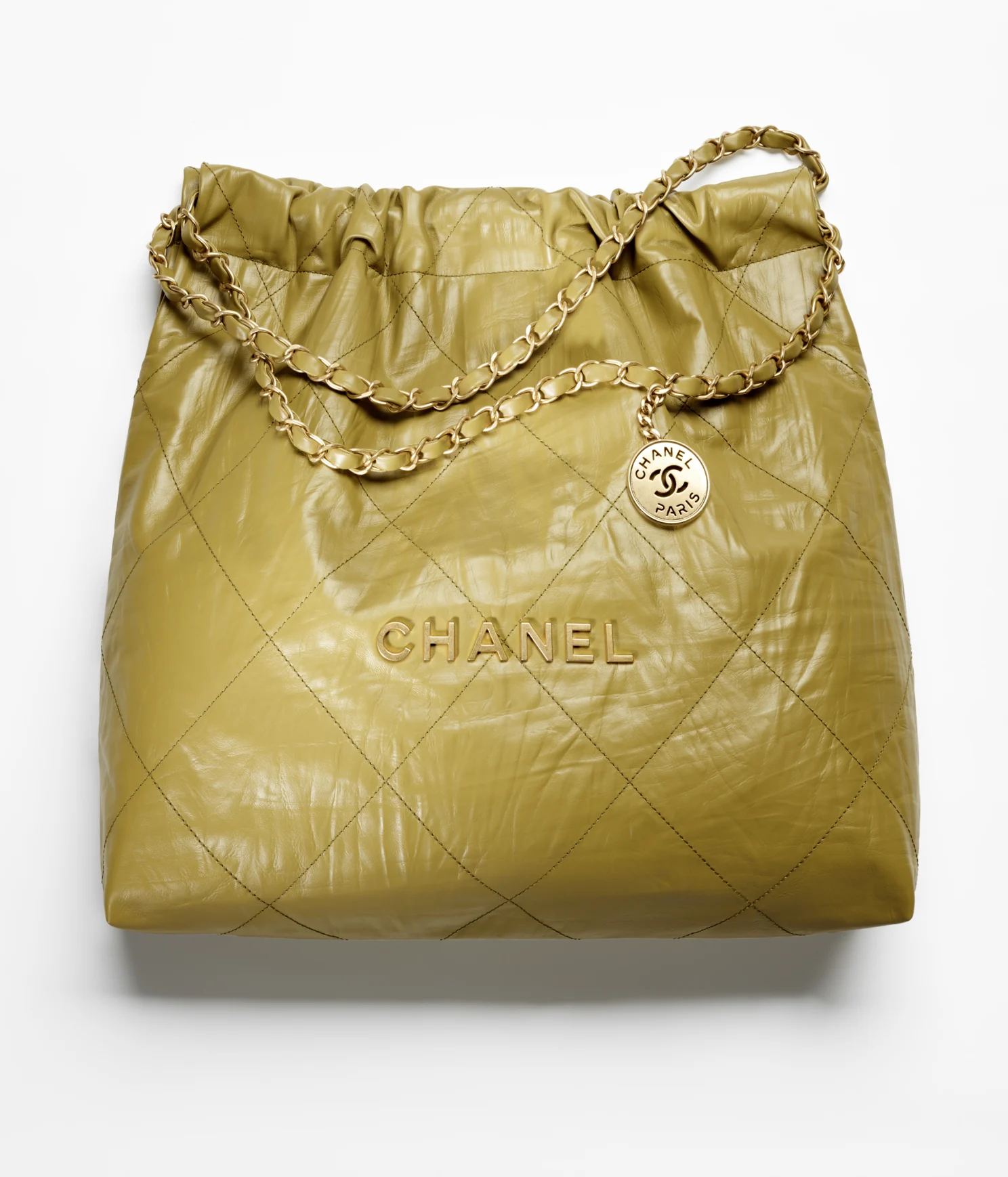 ff2dd56898b244c5baec1a678841e345.webp CHANEL / CHANEL 22 HANDBAG Crumpled Calfskin & Gold-Tone Metal Green - Image 1