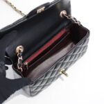 Chanel Lamb skin chain crossbody bag with gold hardware 1116 SIZE: 20*14*7cm/25.5*16*6.5cm/30*18*8cm - Image 2