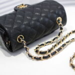 Chanel Cowhide with caviar with gold hardware 1116 size: 20*14*7cm - Image 5