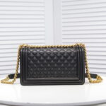 Chanel Lamb skin chain crossbody bag with gold hardware size: 25*15*9cm - Image 8