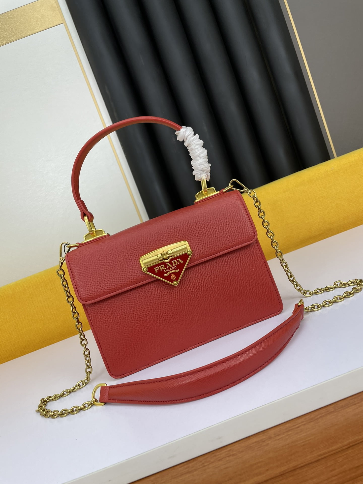 i1634048135_658_0.jpg Prada organ bag red size: 20*15*5cm - Image 1