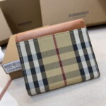 Burberry Vintage Folding clip size: 8.5*4*9cm - Image 6