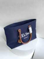 CELINE horizontal printed canvas and calfskin handbag Blue Size: 44*32*16cm - Image 2
