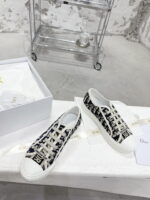 DIOR WALK N Embroidered canvas Casual shoes size: 35-40 (41 can be customized made) note shoes size when you fill shipping address - Image 4