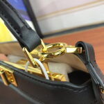 FENDI PeekaboolseeuPetite 0778 Black size: 20*15.5*11CM - Image 5