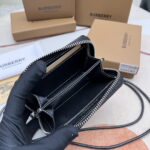 Burberry Logo-printed leather zipper money clip wallet size: 11 * 8.5cm - Image 8