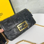 FENDI BAGUETTE Mini Chain Strap Black Handbag Size: 4*18*11cm - Image 2