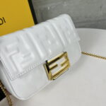 FENDI BAGUETTE Mini Chain Strap White Handbag Size: 4*18*11cm - Image 3
