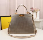 FENDI Iseeu Clip bag