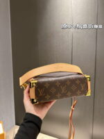 Louis Vuitton / LV Side trunk size: 23*16cm - Image 4