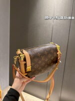 Louis Vuitton / LV Side trunk size: 23*16cm - Image 2