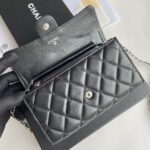 Chanel chain crossbody bag Cowhide with diamond lattice sliver hardware black A50076 size: 18*10.5*3.5cm - Image 5