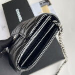 Chanel chain crossbody bag Cowhide with diamond lattice sliver hardware black A50076 size: 18*10.5*3.5cm - Image 7