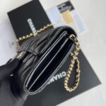 Chanel chain crossbody bag Cowhide with diamond lattice gold hardware black A50076 size: 18*10.5*3.5cm - Image 4