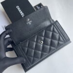 Chanel Cowhide with caviar Clutch bag with gold and sliver hardware size: 19*10cm - Image 4