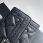 Chanel Cowhide with caviar Clutch bag with gold and sliver hardware size: 19*10cm - Image 8