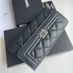 Chanel Cowhide with caviar Clutch bag with gold and sliver hardware size: 19*10cm - Image 9