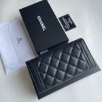 Chanel Cowhide with caviar Clutch bag with gold and sliver hardware size: 19*10cm - Image 5