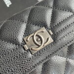 Chanel Cowhide with caviar Clutch bag with gold and sliver hardware size: 19*10cm - Image 3