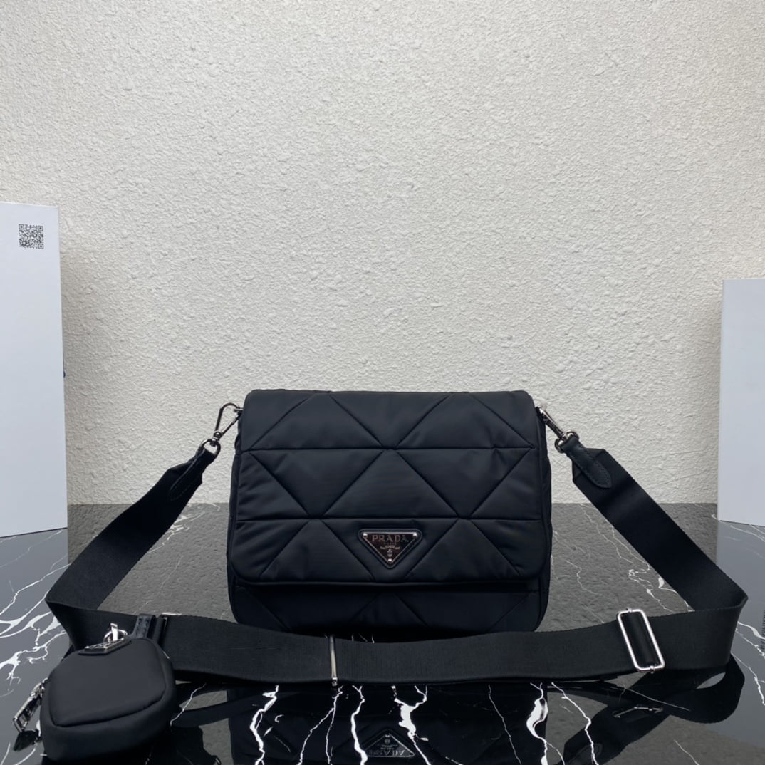i1677512746_8069_0.jpg Prada Re-Nylon Three-piece set 1BD290 Shoulder bag black size: 24cmx*17.5cm*8.5cm - Image 1