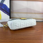 FENDI BAGUETTE Embossed design White Handbag F0191 Size: 26x5x15cm - Image 5