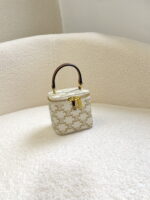 CELINE 23s Spring/Summer - Mini smooth leather makeup case Presbyopia pattern 8080 Size: 9.5* 8* 9cm - Image 8