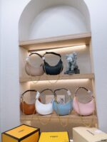 FENDI Patent leather half moon bag Light Pink with chain strap - Image 2