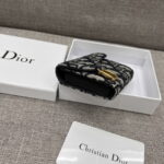 Dior Classic organ card pack with multiple slots 6114  size:11*8*3cm - Image 4