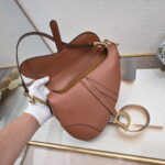 Dior saddle leather with Spaghetti straps Pinkish pink size: 25.5 *20 * 6.5cm - Image 3