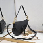 Dior saddle leather with Spaghetti straps black size: 25.5 *20 * 6.5cm - Image 2