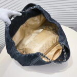 Chanel Denim shopping bag with a small wallet - Image 4